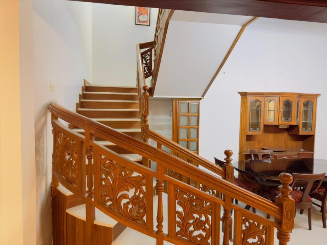 Dream Palace Alappuzha Ngoại thất bức ảnh